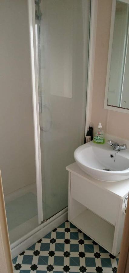 Caledonian Caravan Jaywick Sands Esterno foto