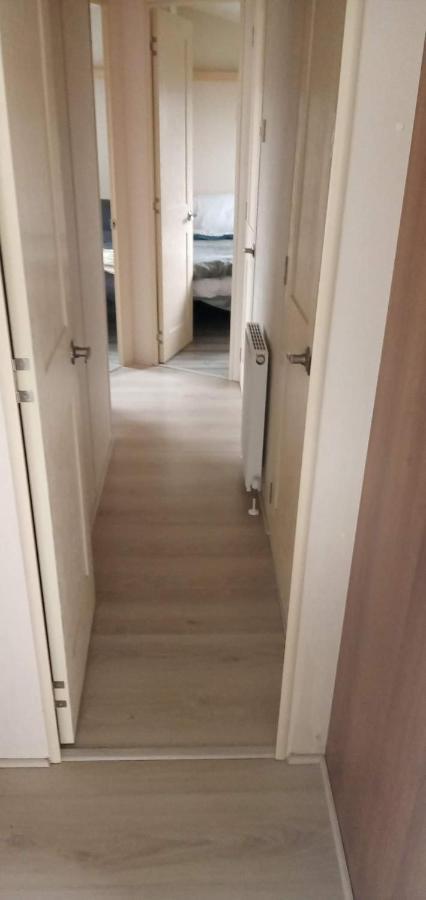 Caledonian Caravan Jaywick Sands Esterno foto