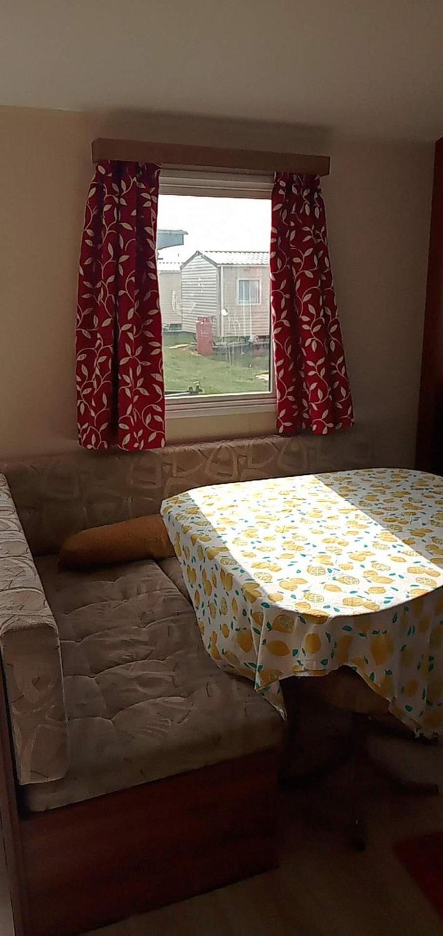 Caledonian Caravan Jaywick Sands Esterno foto