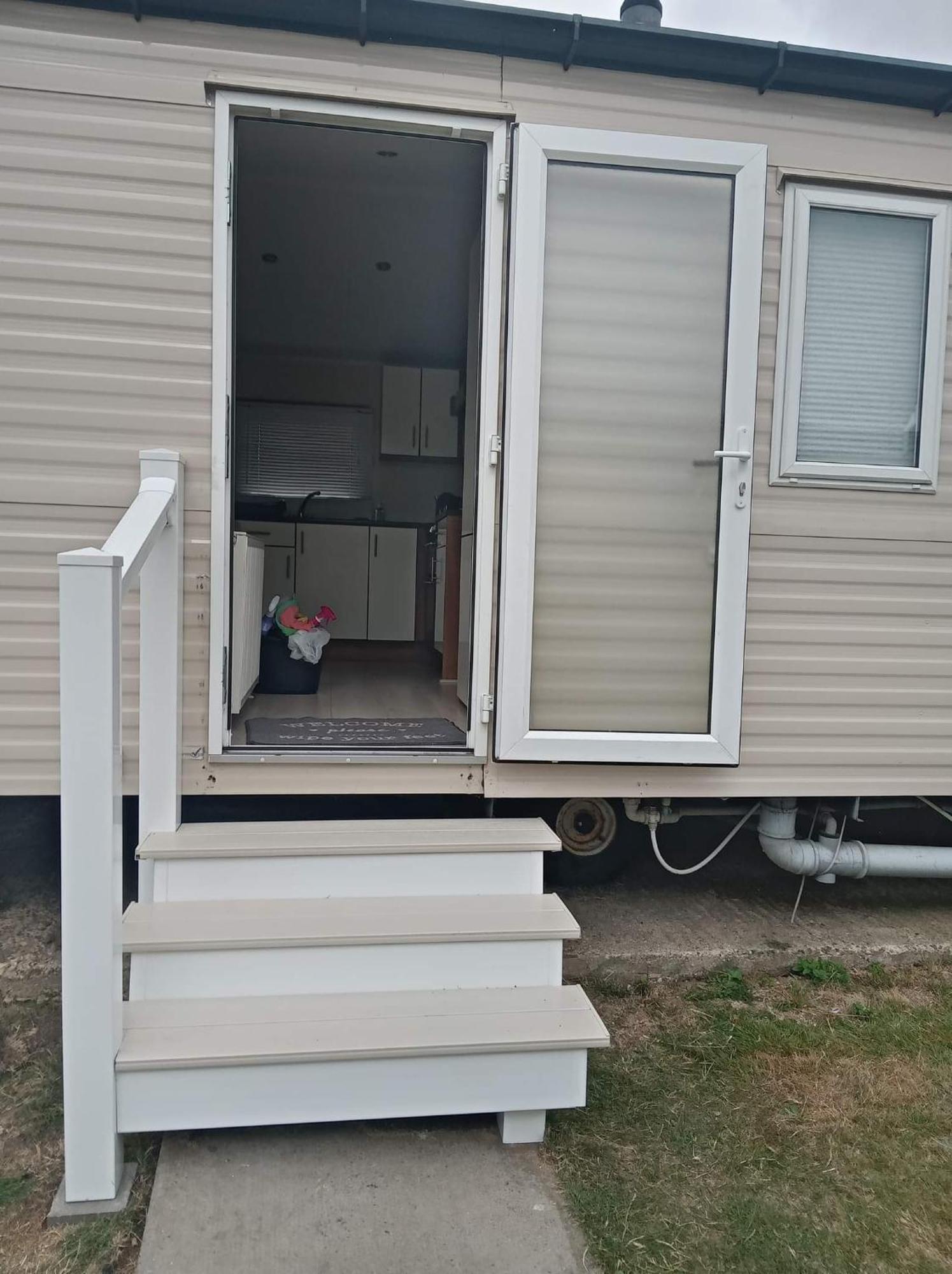 Caledonian Caravan Jaywick Sands Esterno foto