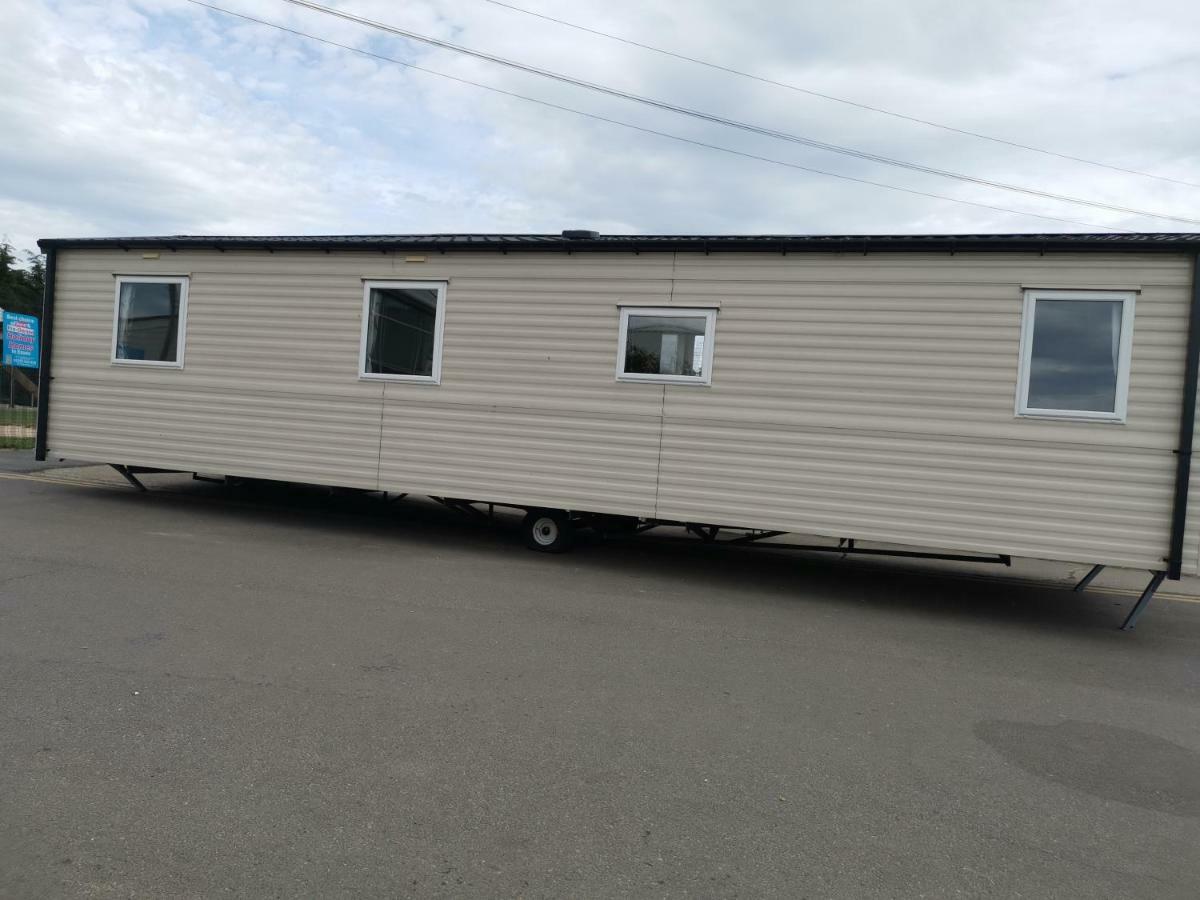 Caledonian Caravan Jaywick Sands Esterno foto
