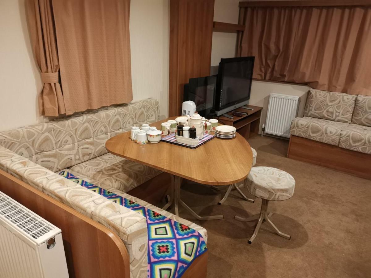 Caledonian Caravan Jaywick Sands Esterno foto